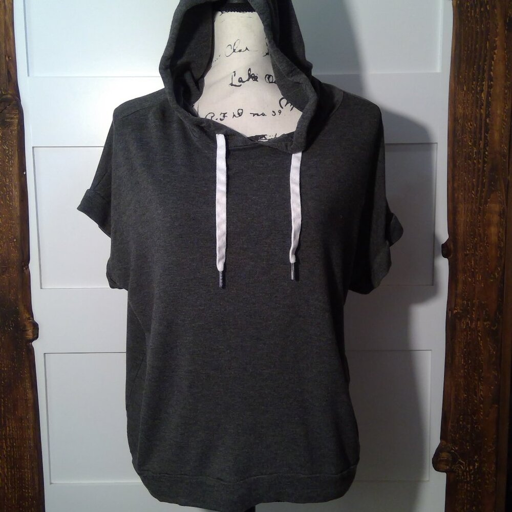 Zutter Women's Grey Sleeveless Pullover with Hood (Size M)
